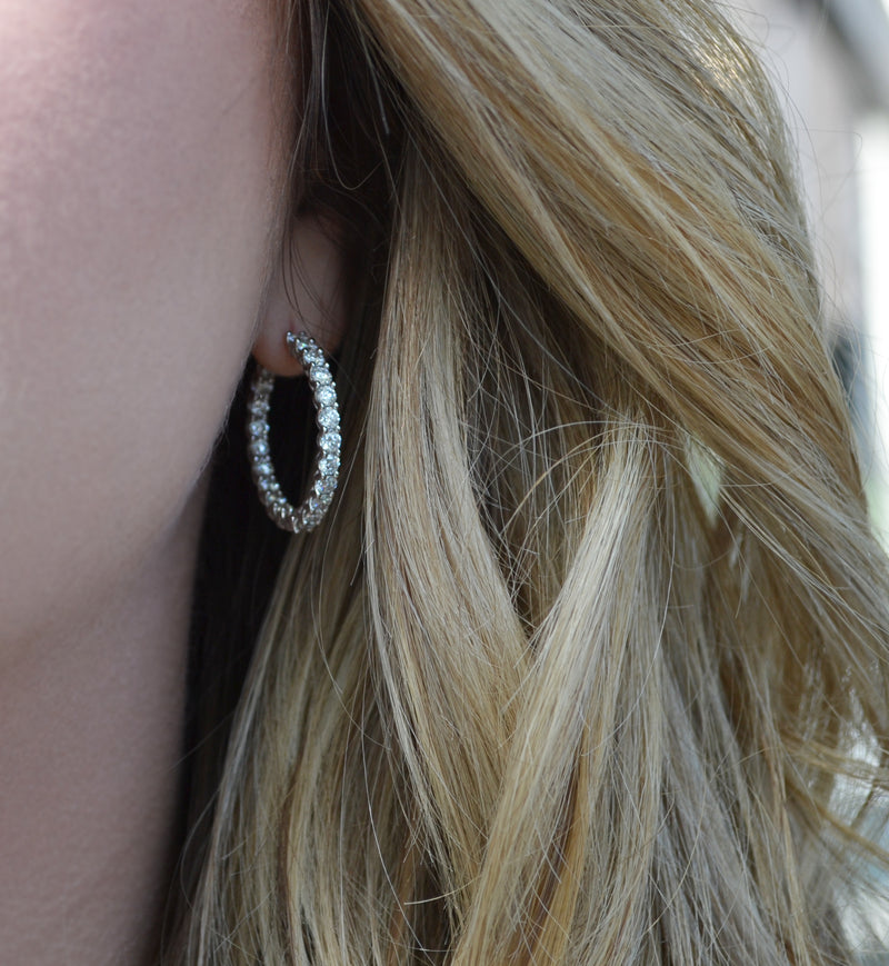 afj-diamond-collection-hoop-earrings-diamonds-18k-white-gold-JM06738