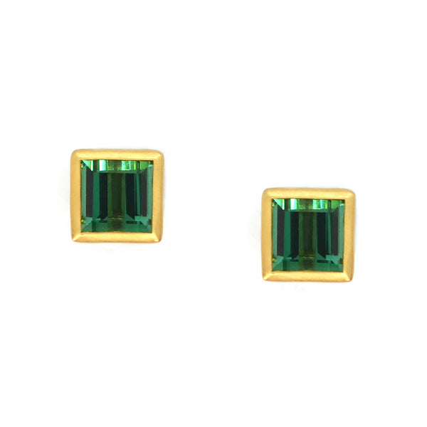 afj-gemstone-collection-bezel-set-studs-green-tourmaline-18k-yellow-gold-AFJ9680