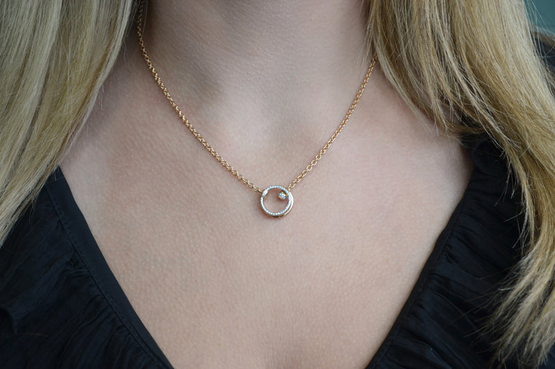 pomellato-together-pendant-necklace-diamonds-18k-rose-gold-pcc4013o7whr