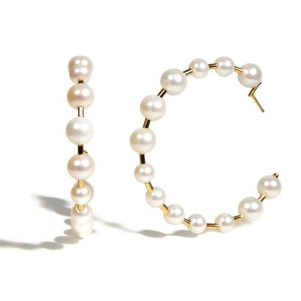 Afurst-joy-hoop-earings-white-pearls-yellow-gold-O2501G5-48