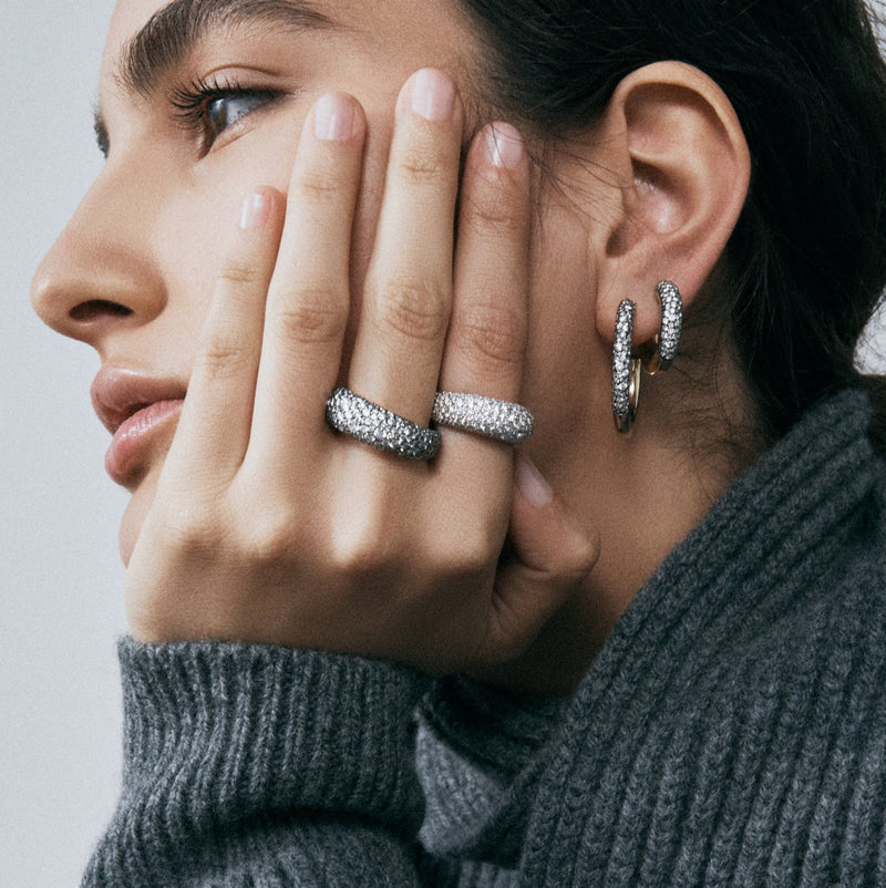 Lucy-delius-modern-finish-diamond-pave-bombe-ring-yellow-white-gold-LD/RING-DIA-WR-8M