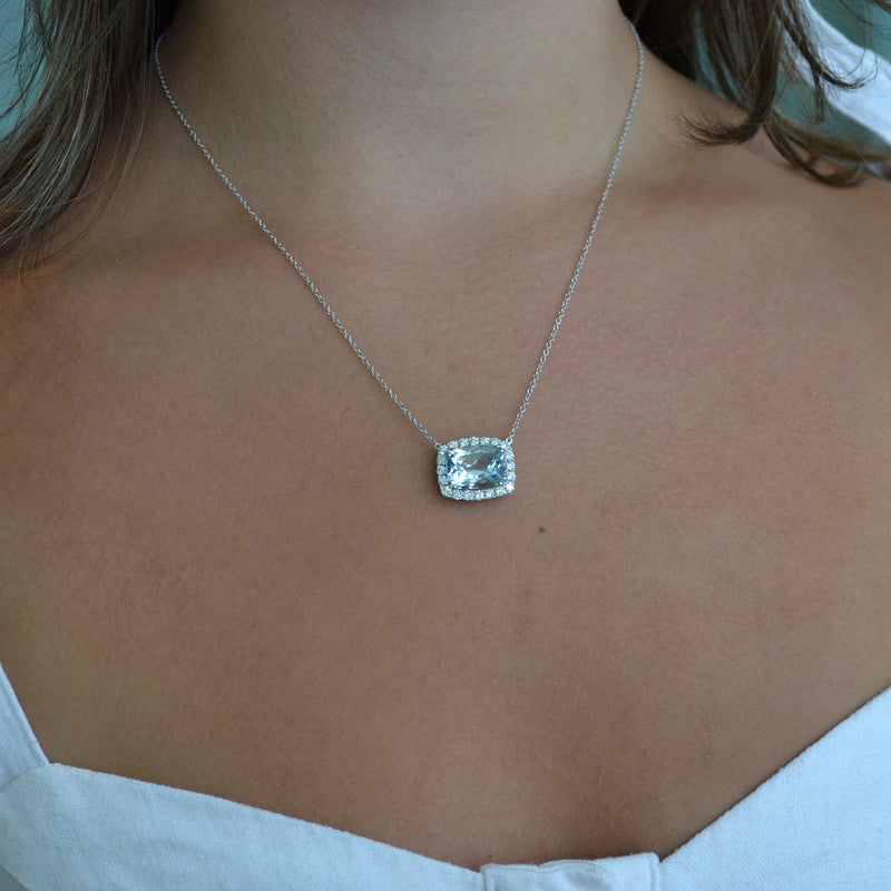 a-furst-dynamite-pendant-necklace-aquamarine-diamonds-white-gold-E1341BH1_2