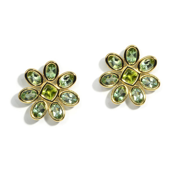 a-furst-fiori-button-earrings-mint-tourmaline-peridot-18k-yellow-gold-O2274GMTO