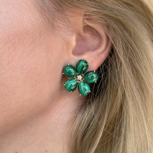 a-furst-fiori-large-button-earrings-malachite-diamonds-yellow-gold-O2296GMA1-CLIP
