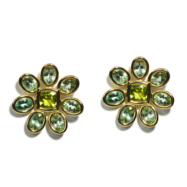a-furst-fiori-large-button-earrings-mint-tourmaline-peridot-18k-yellow-gold-O2276GMTO