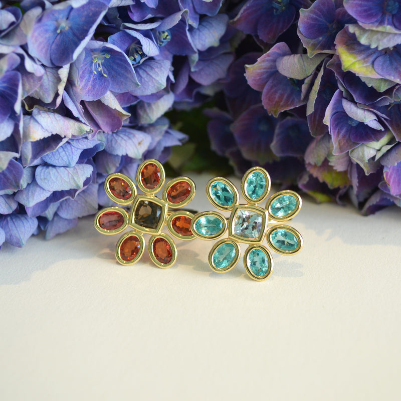 A & Furst - Fiori - Cocktail Ring with Paraiba Color Apatite and Aquamarine, 18k Yellow Gold