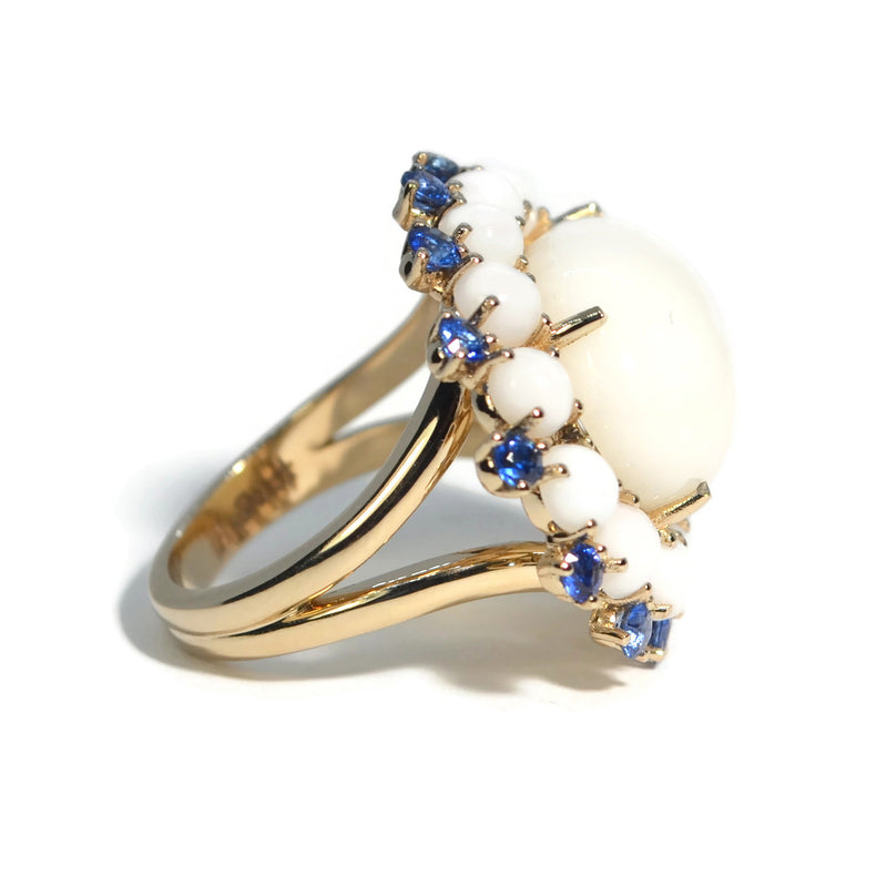 a-furst-sole-cocktail-ring-white-corals-blue-sapphires-18k-white-gold-A2022BKBKB1