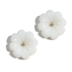 a&furst-fiori-small-button-earrings-with-white-agate-and-diamonds-18k-yellow-gold-O2201GKO1