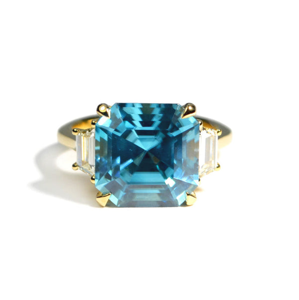 a&furst-sole-one-of-a-kind-coctail-ring-with-natural-blue-zircon-and-diamonds-18k-yellow-gold-A1520GBZ1-10.13