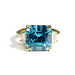 a&furst-sole-one-of-a-kind-coctail-ring-with-natural-blue-zircon-and-diamonds-18k-yellow-gold-A1520GBZ1-10.13