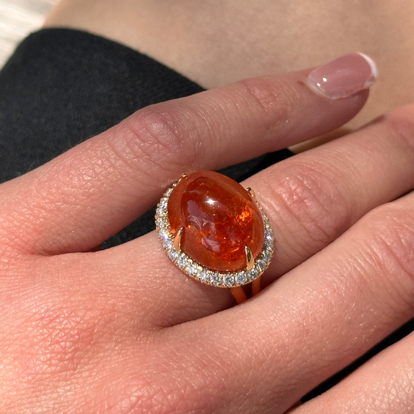 a&furst-sole-ring-with-mandarin-garnet-and-diamonds-18k-yellow-gold-A2401GSP1