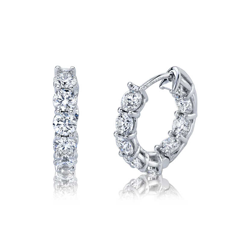 afj-diamond-collection-diamond-huggie-earrings-18k-white-gold-11528