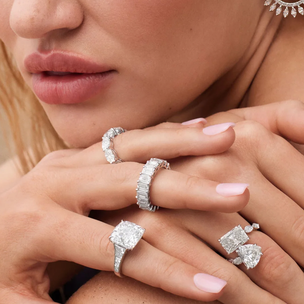 AFJ Diamond Collection - Eternity Band Ring with Emerald-cut Diamonds 8.04 carats, Platinum