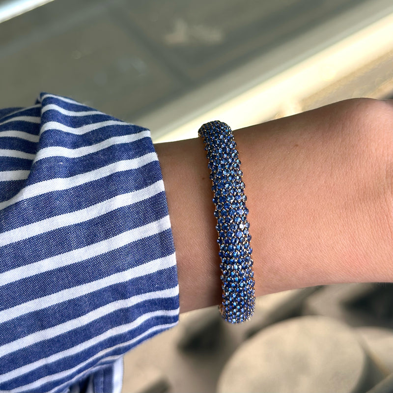 afj-diamond-collection-flexible-bracelet-with-blue-sapphires-18k-rose-gold-B2853041R4-16