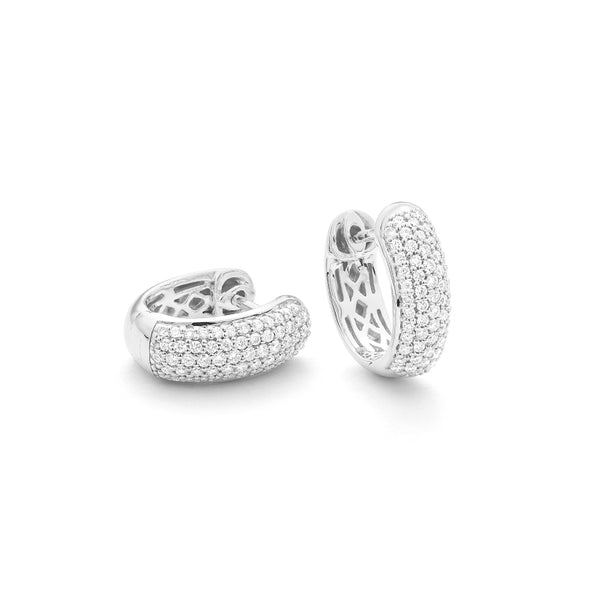 afj-diamond-collection-pave-hoop-18k-white-gold-OE4140103B1