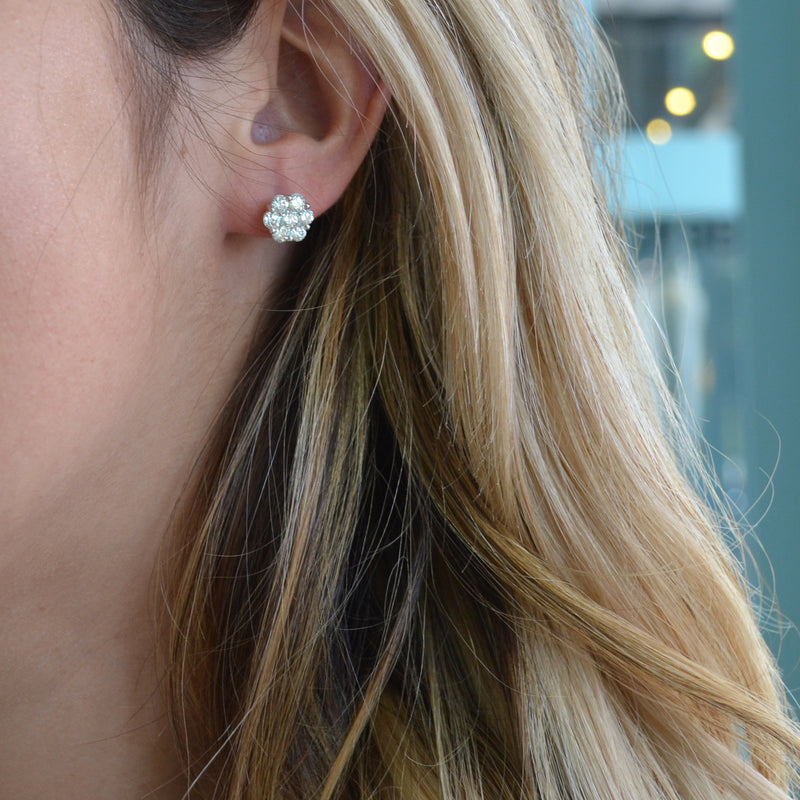 afj-diamond-collection-stud-earrings-diamonds-14k-white-gold-E1150500MWA08