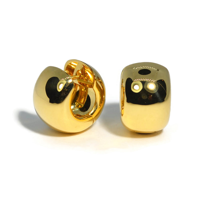 afj-gold-collection-huggie-earrings-18k-yellow-gold-O3280G1