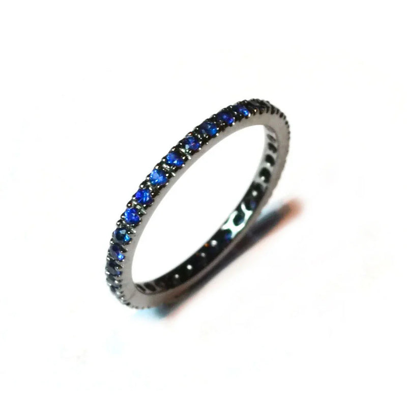 A & Furst - Stack - Eternity Band Ring with Blue Sapphires all around, French-set, 18k Gold