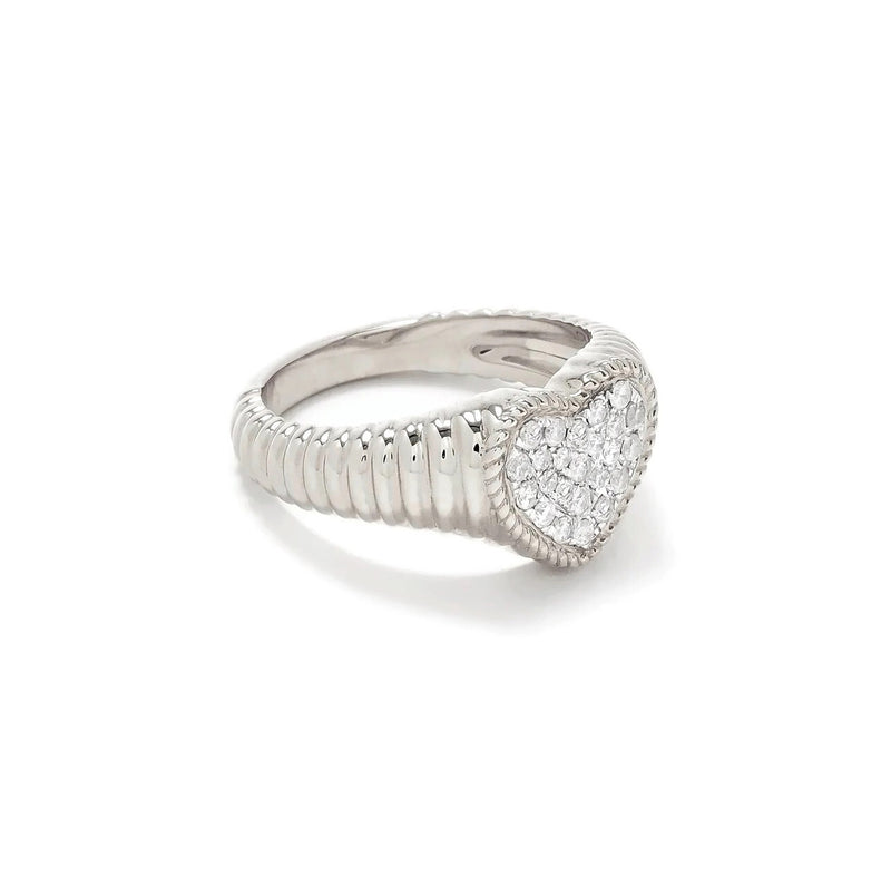 baby-chevaliere-coeur-berlingot-diamants-18k-white-gold-BABYCHEVACOEURBERLINGDIAOB