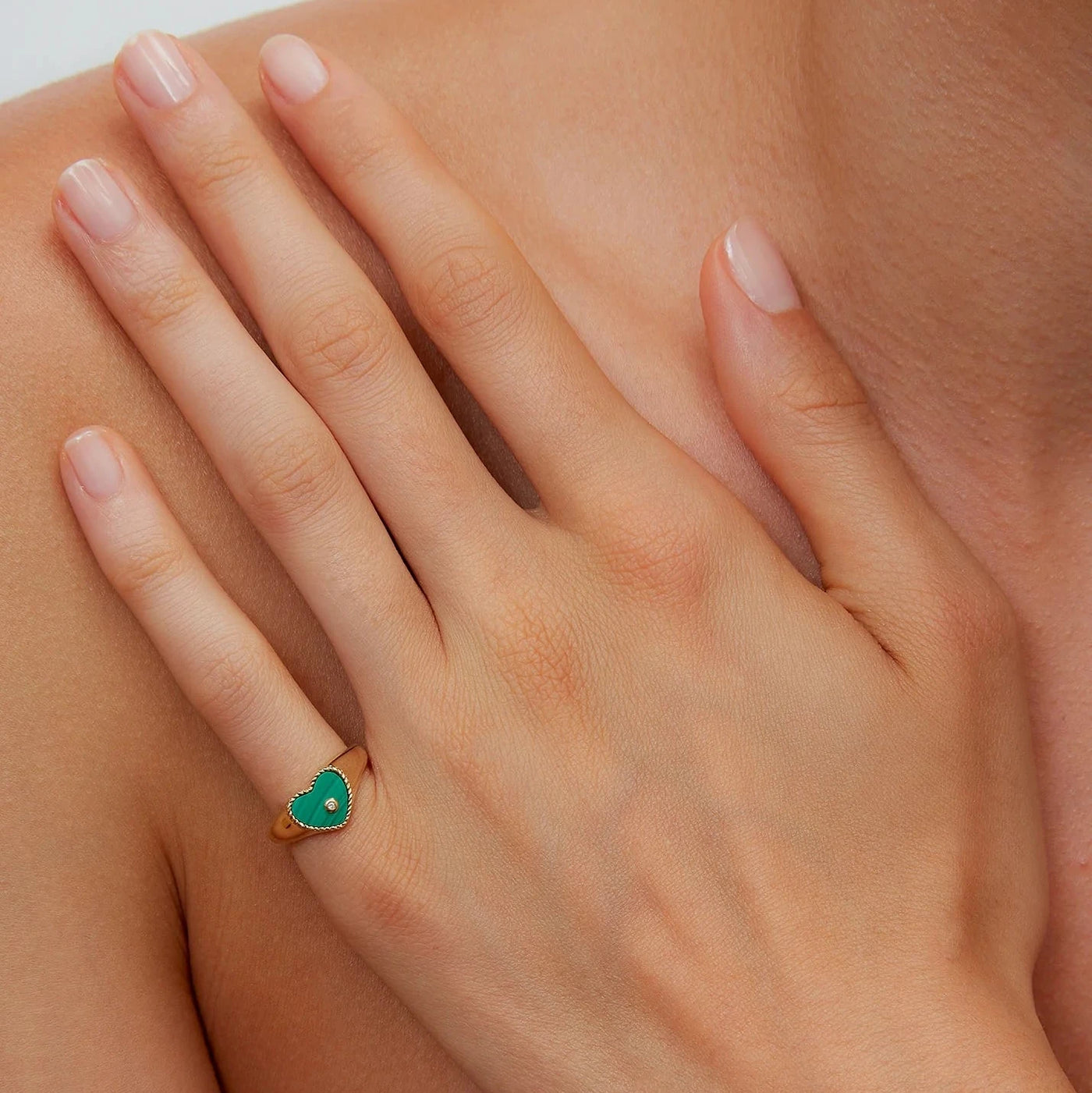 Yvonne Léon - Baby Heart Shaped Signet Ring with Malachite and
