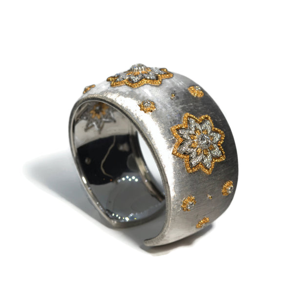buccellati-engraved-cuff-bracelet-diamonds-18k-white-yellow-gold-JAUBRA021348