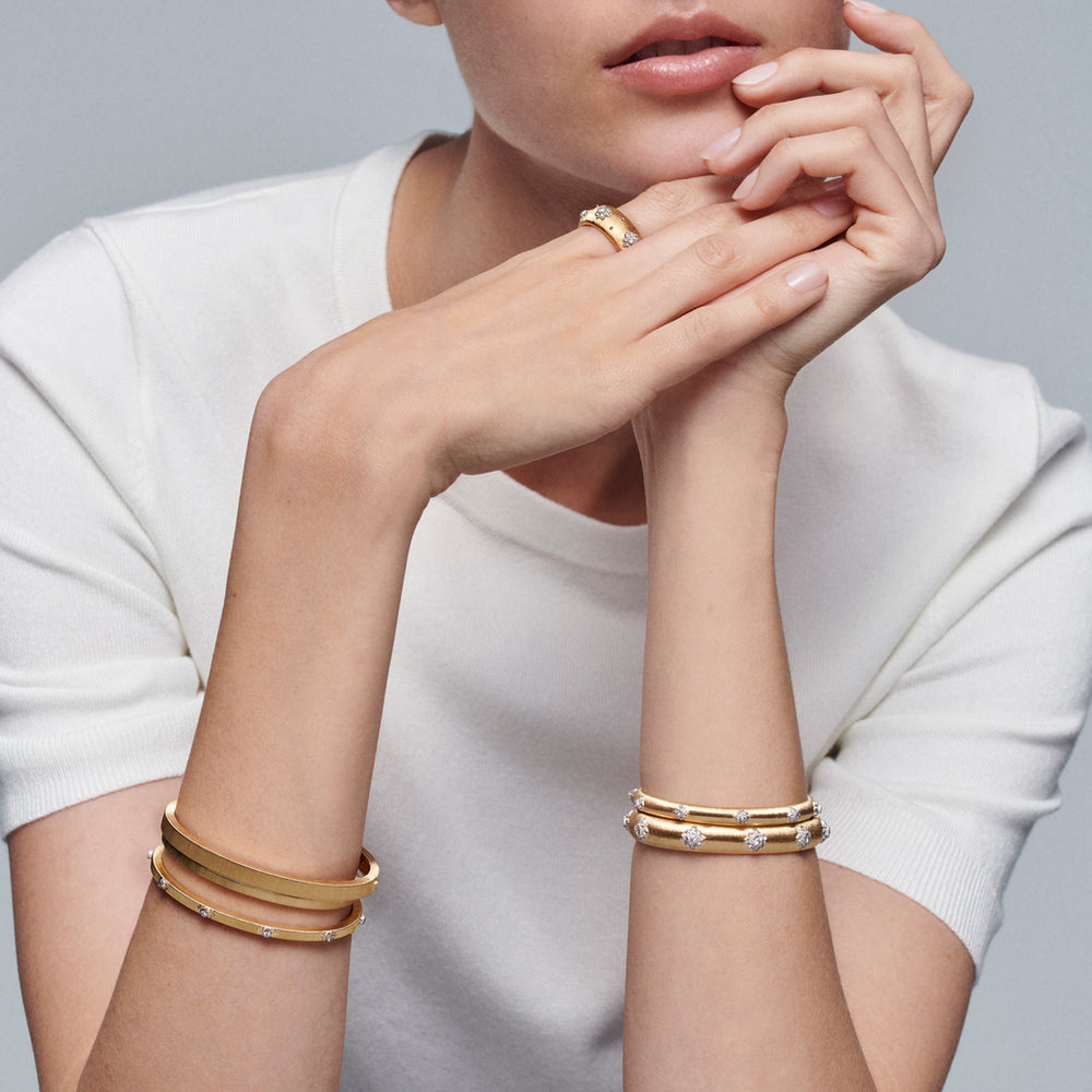Buccellati - Macri - Bangle Bracelet with Diamonds, 18k Yellow