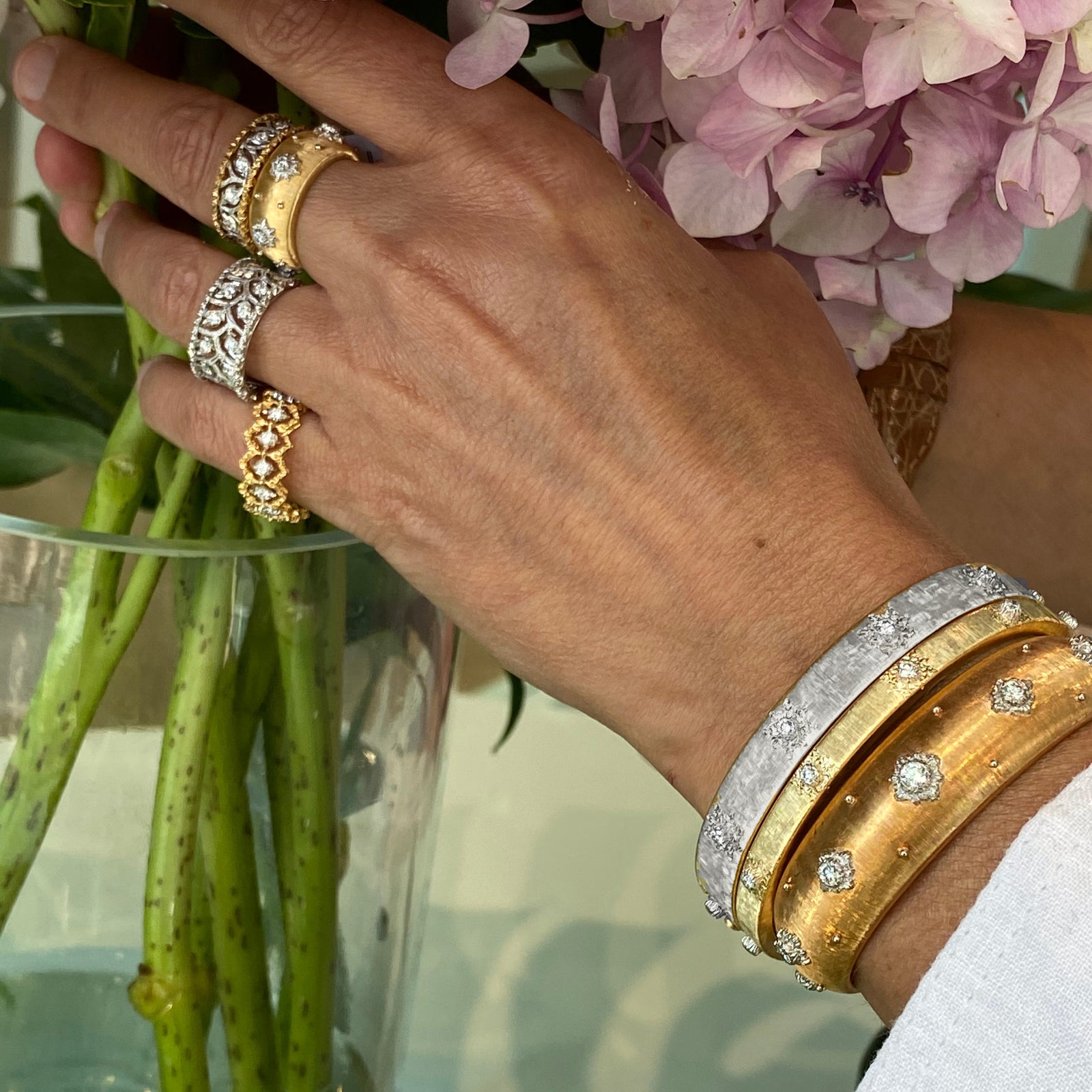 Buccellati Macri Classica Bangle Bracelet with Diamonds, 18k