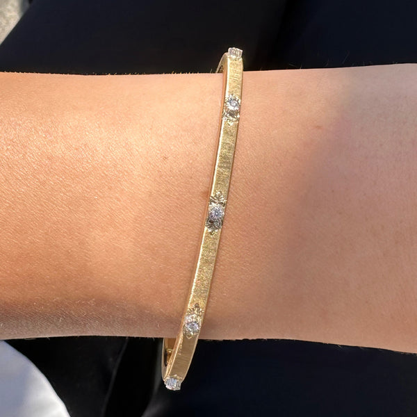 buccellati-macri-classica-bangle-bracelet-diamonds-yellow-gold-jaubra014996