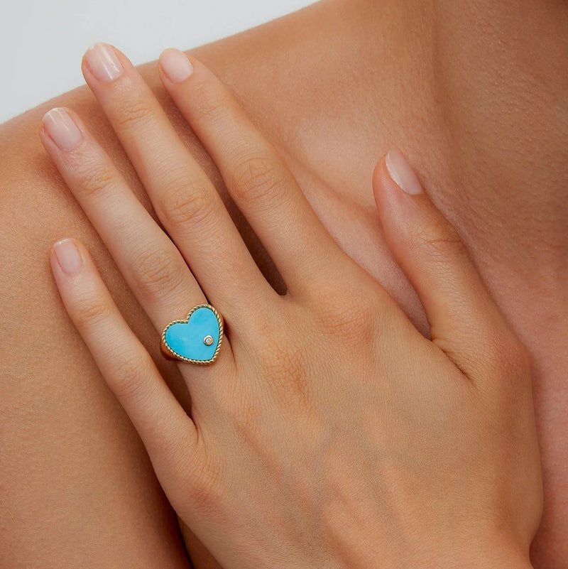 yvonne-leon-chevaliere-ring-with-turquoise-and-diamonds-18k-yellow-gold-CHEVACOEURTURQOJ