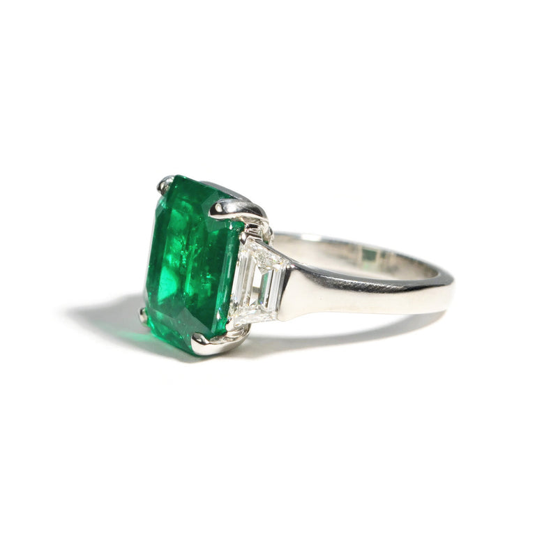 eclat-jewels-one-of-a-kind-colombian-emerald-nd-diamond-ring-platinum-2-RG-4414