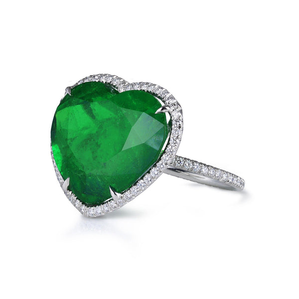 eclat-one-of-a-kind-ring-heart-colombian-emerald-diamonds-platinum-2-RG-3289