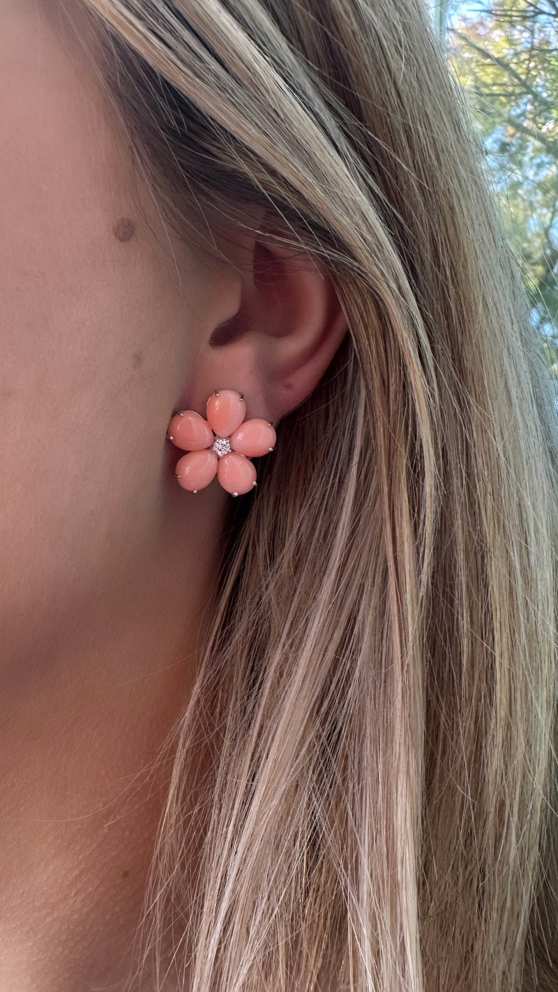 flower-button-earrings-pink-coral-diamonds-white-gold-O05BKR1