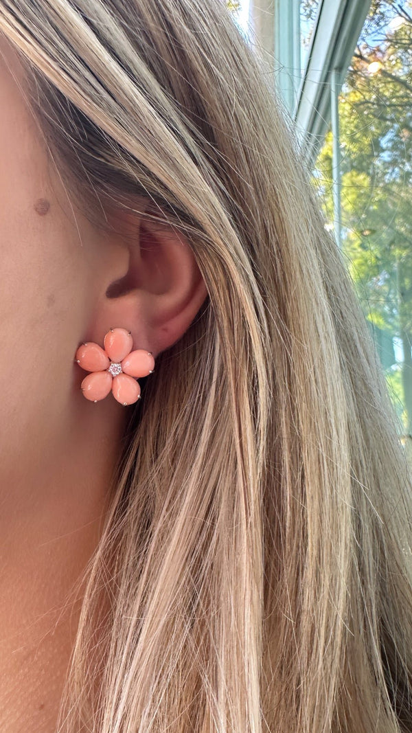 flower-button-earrings-pink-coral-diamonds-white-gold-O05BKR1