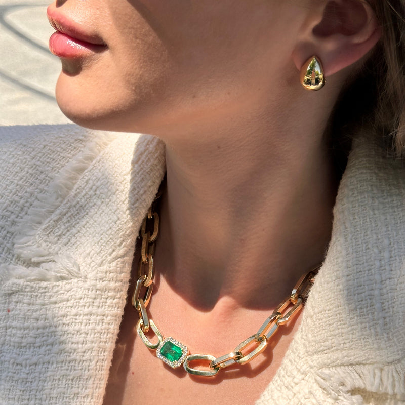 lionheart-joy-signature-jumbo-link-emerald-necklace-yellow-gold