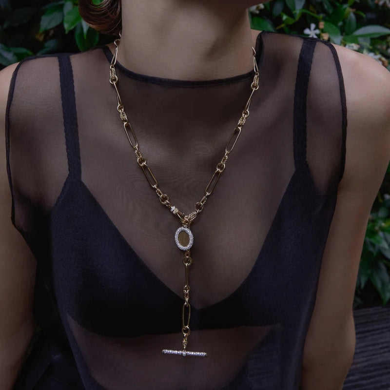 lucy-delius-twisted-link-chain-necklace-yellow-gold-ld_neck-twist-40