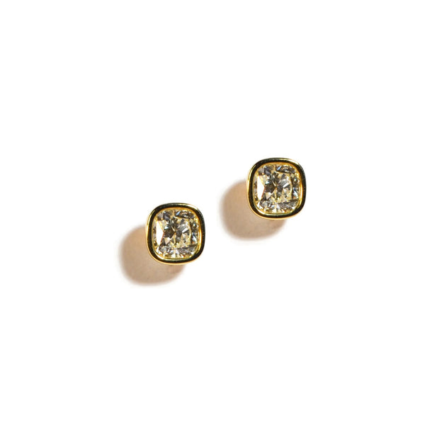 norman-silverman-18YG-bezel-set-cushion-cut-studs-1.83-carats-F6100