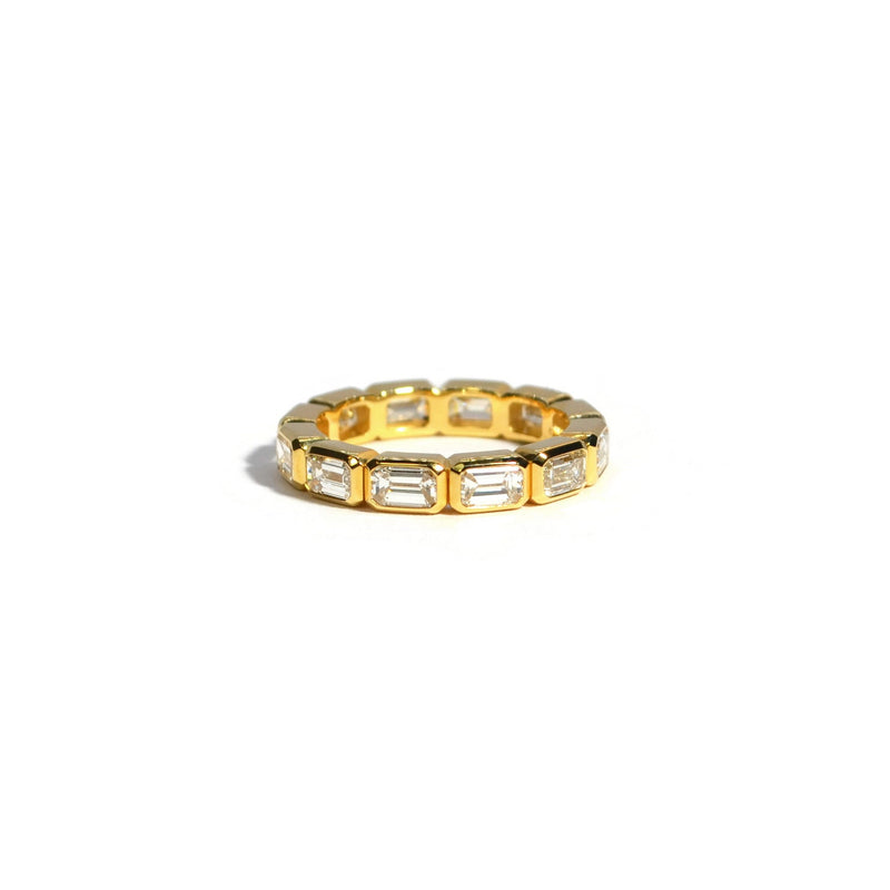 norman-silverman-bezel-set-emerald-cut-diamond-ring-18k-yellow-gold-F23257