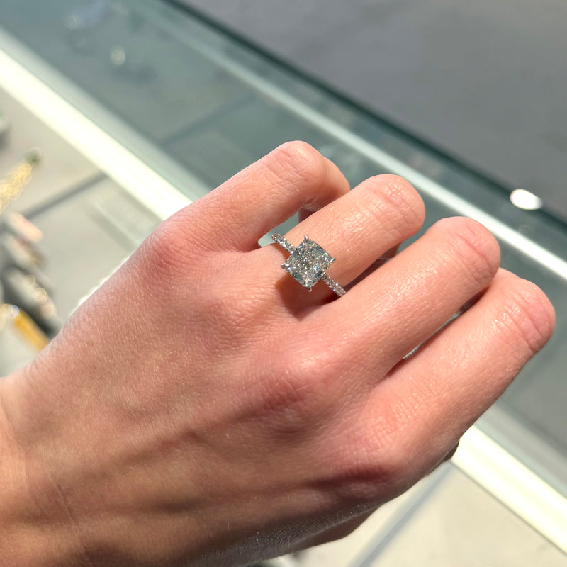 norman-silverman-cushion-cut-diamond-ring-platinum-F18882_2