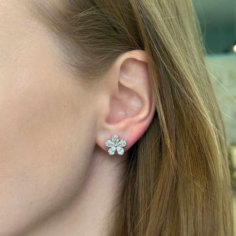 norman-silverman-flower-stud-earrings-pear-shaped-diamonds-white-gold-B22769