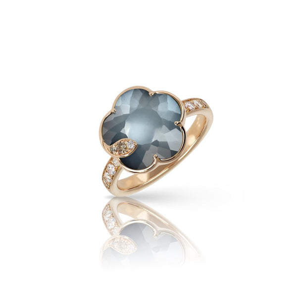 pasquale-bruni-ton-joli-lunaire-ring-with-onyx-white-moonstone-doublet-diamonds-18k-rose-gold-16573R
