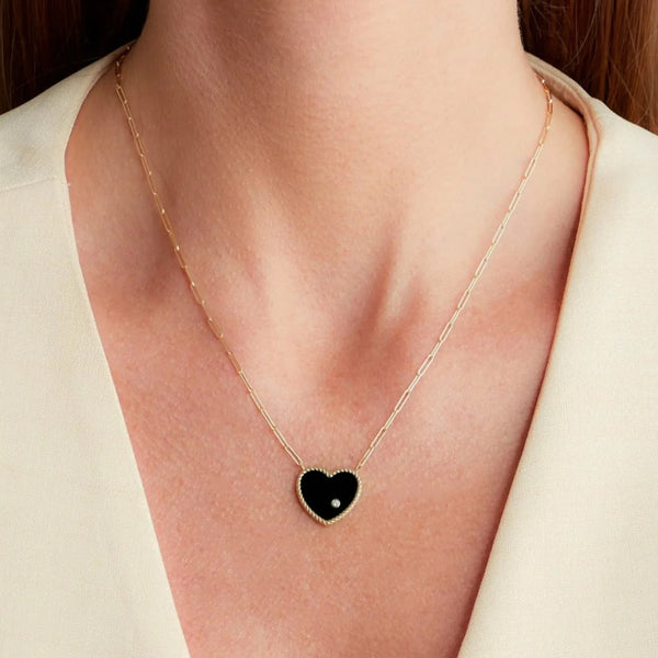 yvonne-leon-heart-solitaire-necklace-with-black-onyx-and-diamonds-18k-yellow-gold-COLLSOLITPMCOEURONYXOJ