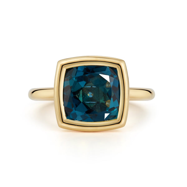 A-FURST-GAIA-MEDIUM-STACKABLE-RING-LONDON-BLUE-TOPAZ-YELLOW-GOLD-A1710GUL