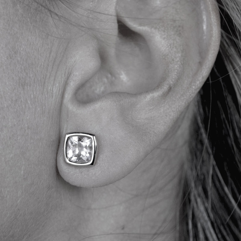 A-FURST-GAIA-STUD-EARRINGS-O1717_BW