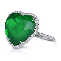 eclat-one-of-a-kind-ring-heart-colombian-emerald-diamonds-platinum-2-RG-3289