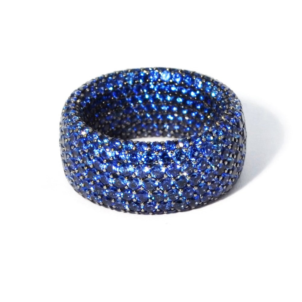 Eclat Jewels - Inside & Out - Blue Sapphire Band Ring, 18k