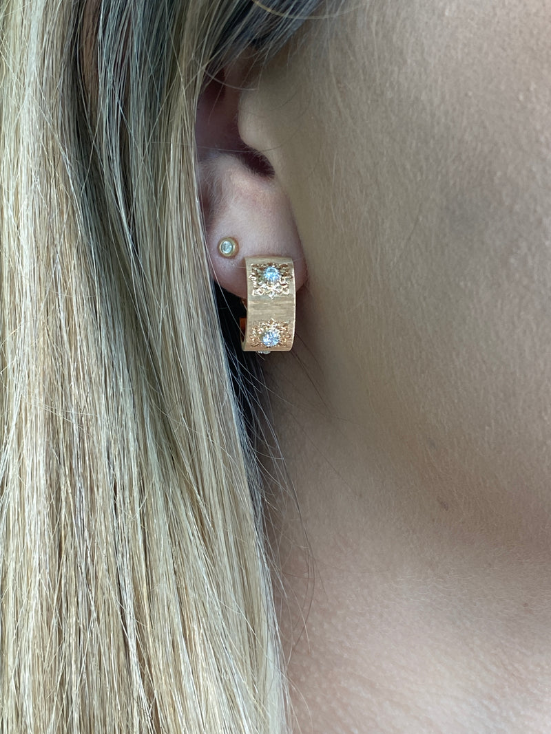 Buccellati - Macri Classica - Hoop Earrings with Diamonds, 18k Yellow Gold