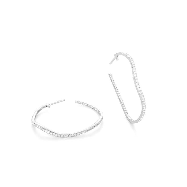 AFJ diamond-collection-diamond-hoop-earrings-18k-white-gold-OE3140402B1