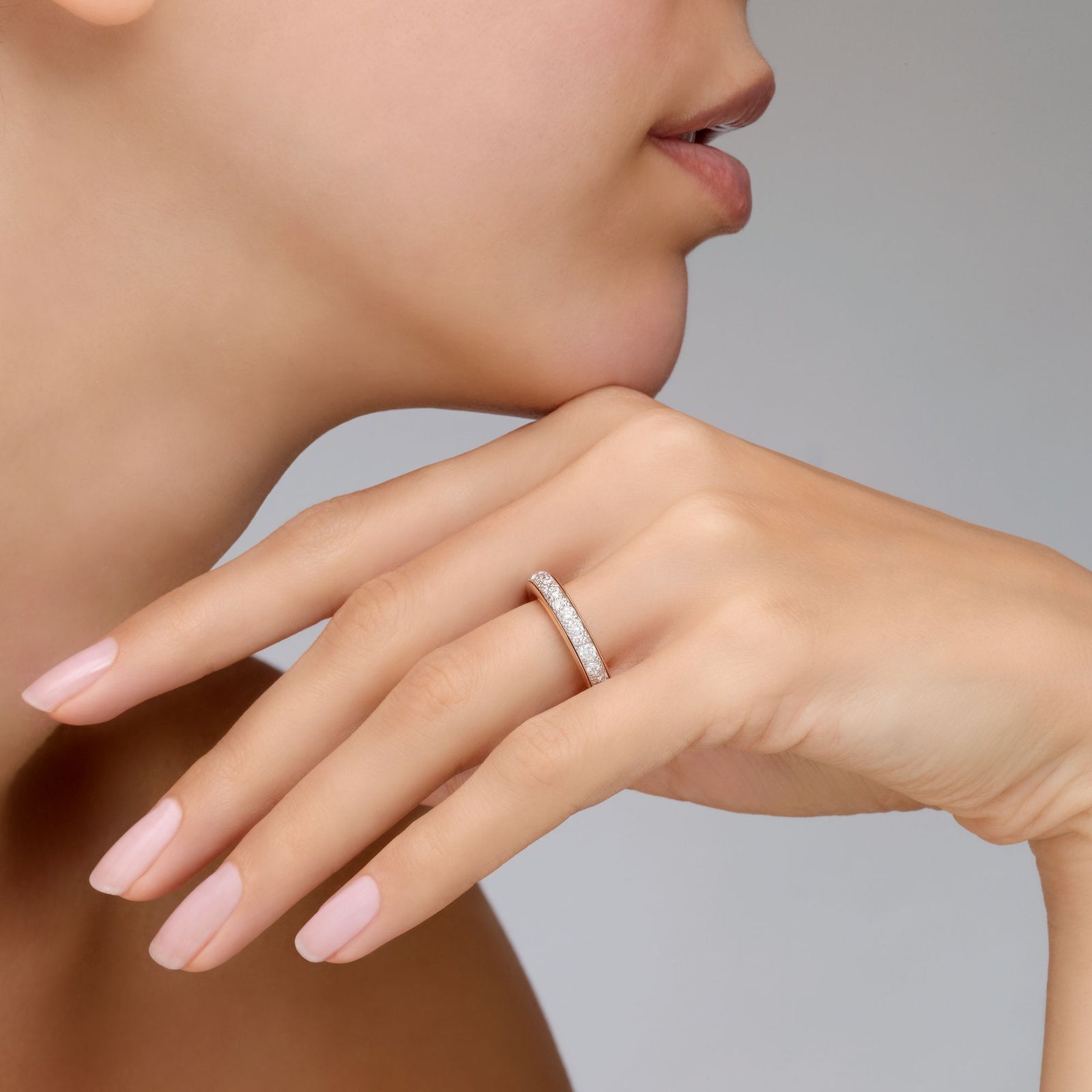 指輪・リング POMELLATO Iconica 18kt rose gold ring with diamonds Pomellato Iconica 18K Rose Gold Medium Band Ring with