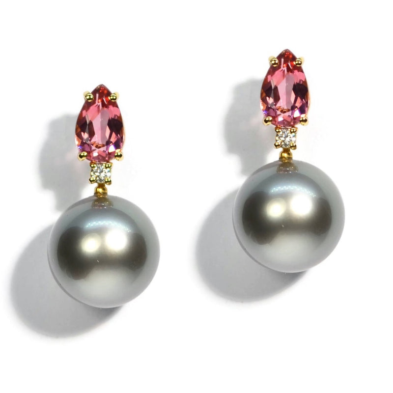 a-furst-bobon-drop-earrings-pink-tourmaline-diamonds-grey-pearls-18k-yellow-gold-O1201G5GTR