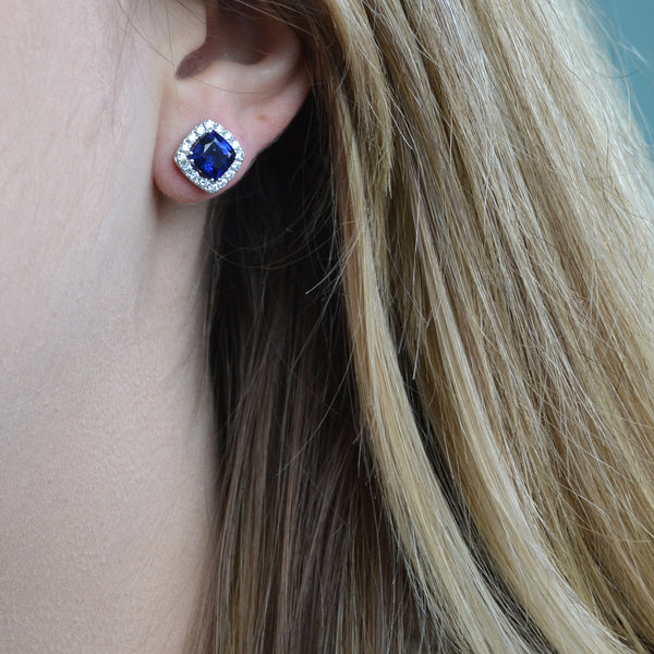 a-furst-dynamite-stud-earrings-kyanite-diamonds-18k-white-gold-O1321BKY1